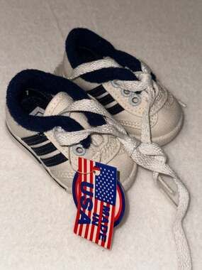 US Sports Infant Canvas Lace-Up Sneakers Size 1, Made in USA
